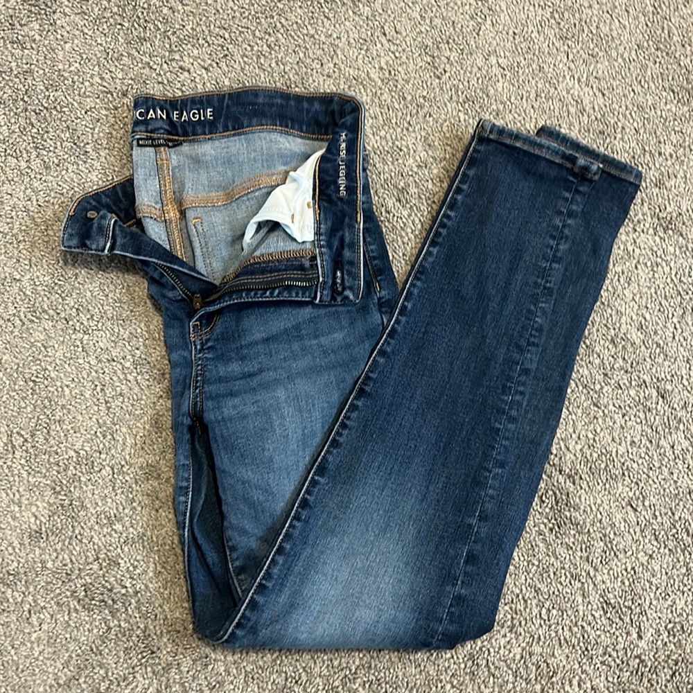 American Eagle Hi-Rise Jegging